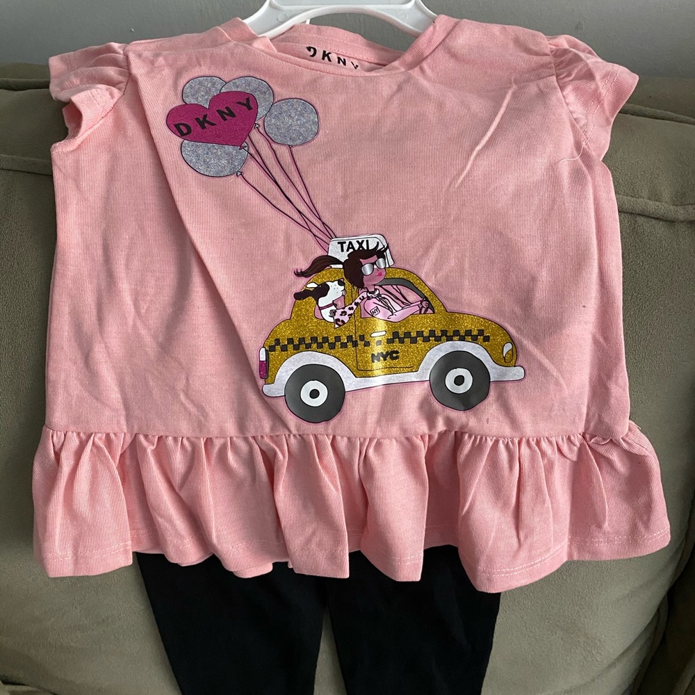 DKNY Baby outfit - size 3T